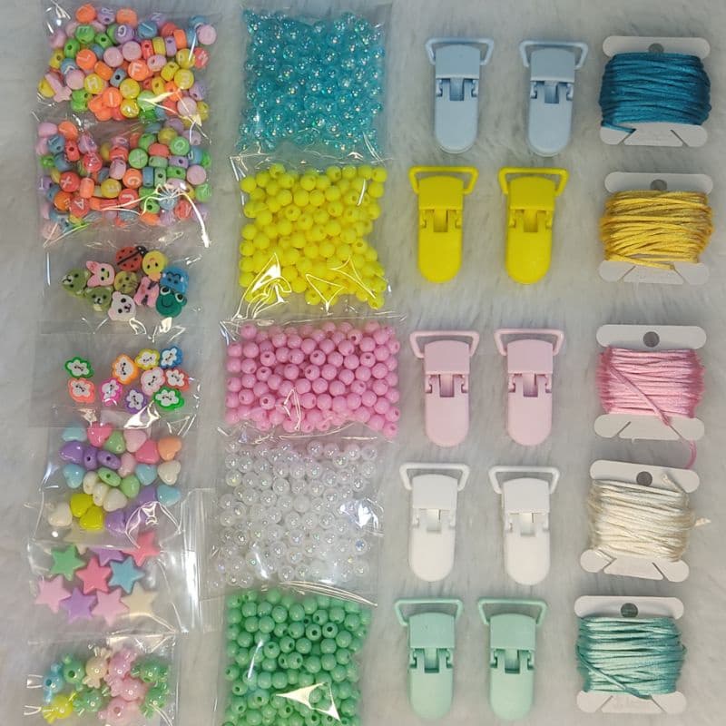 SUPER Kit  Miçangas 1070 peças para Prendedor de Chupeta DYI Faça e Venda Revenda Acessórios de Miçangas