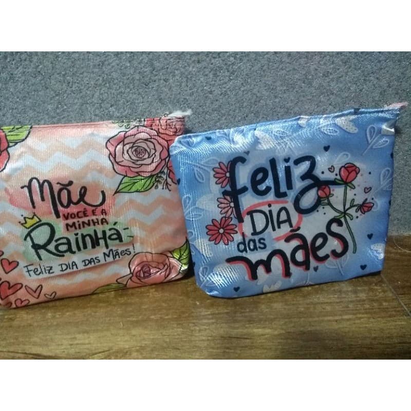 Porta documentos/ porta celular/ porta moedas.
