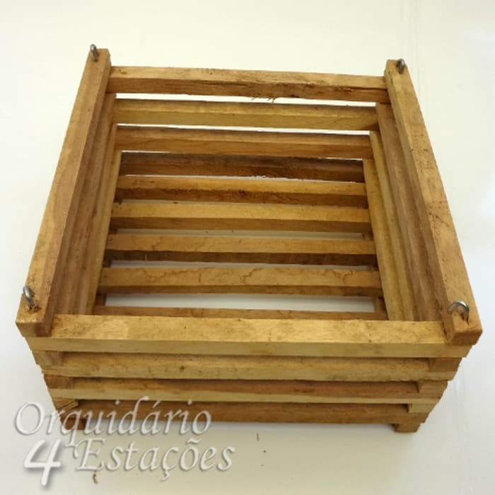 Cachepô de Madeira Rústico - Modelo Quadrado nº 04 - Tamanho: 25x25x14 "externo"