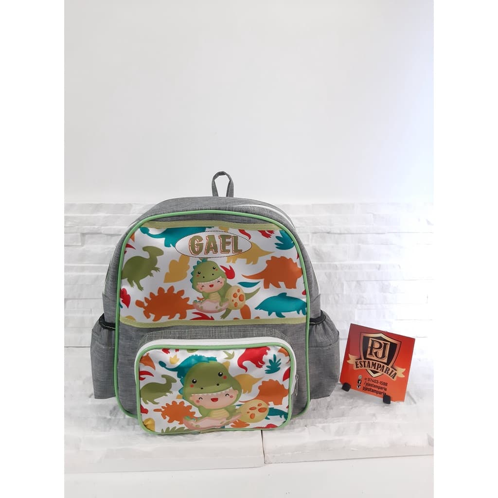 Mochila personalizada e hora do banho