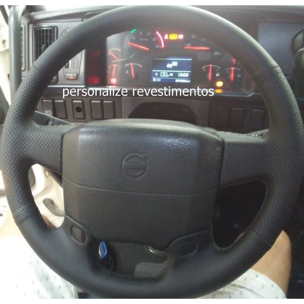 CAPA DE VOLANTE COSTURADA VOLVO