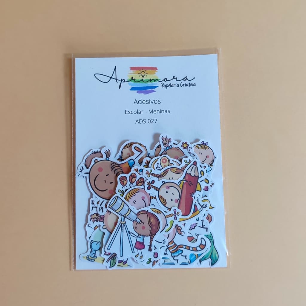 Adesivo Escolar – Meninas - 36 Ilustrações