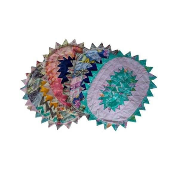 Kit 5 Tapetes de Bico Retalho Oval 62 x 46cm Para Porta da Sala Cozinha Decoração Artesanal Varias Cores