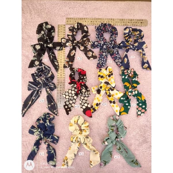 Estilo popular Scrunchies Xuxinha Lenço Cabelo Coque Estampado Seda Elástico Feminino