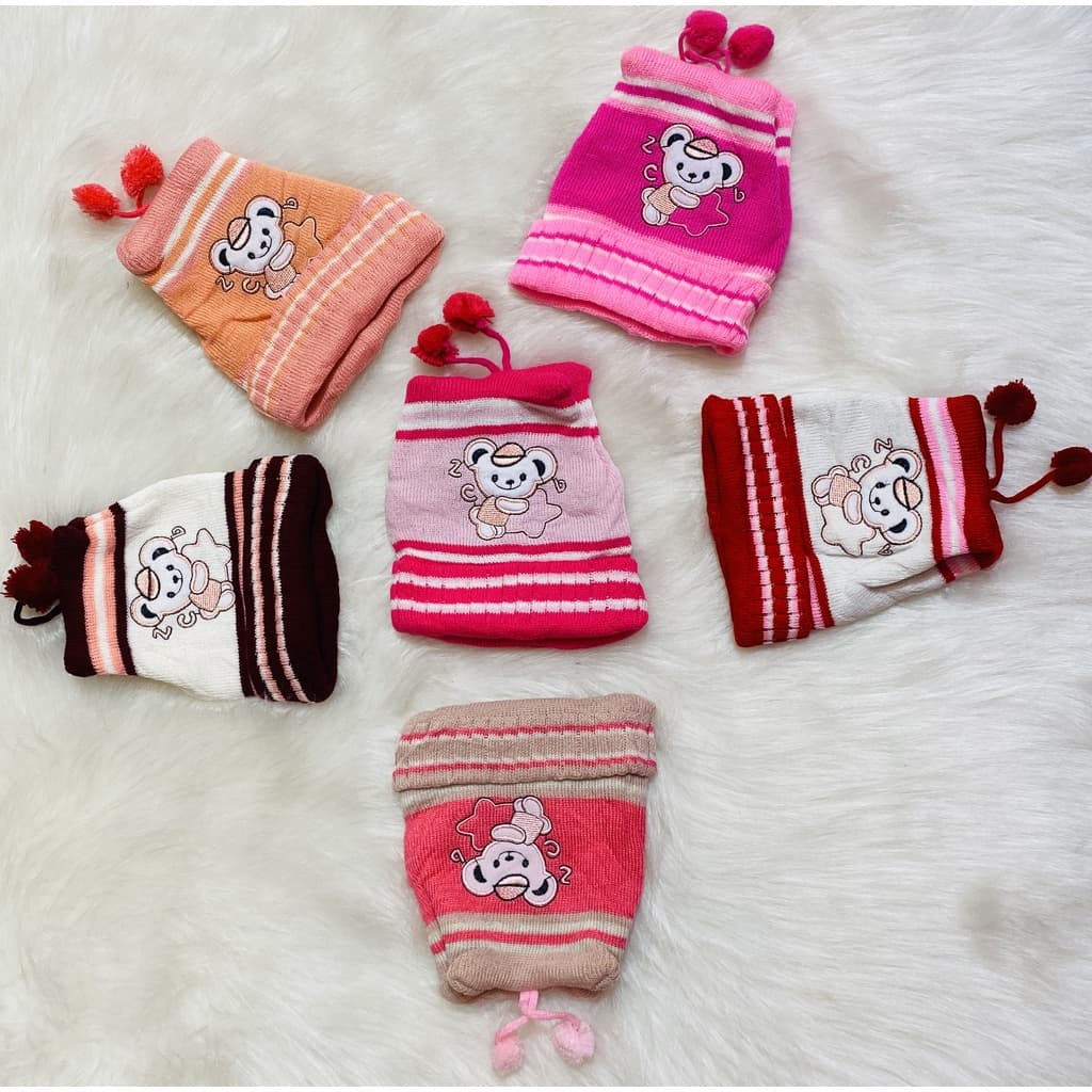 Touca de Lã Infantil Com Pompom Menina  e meninos cores sortidas