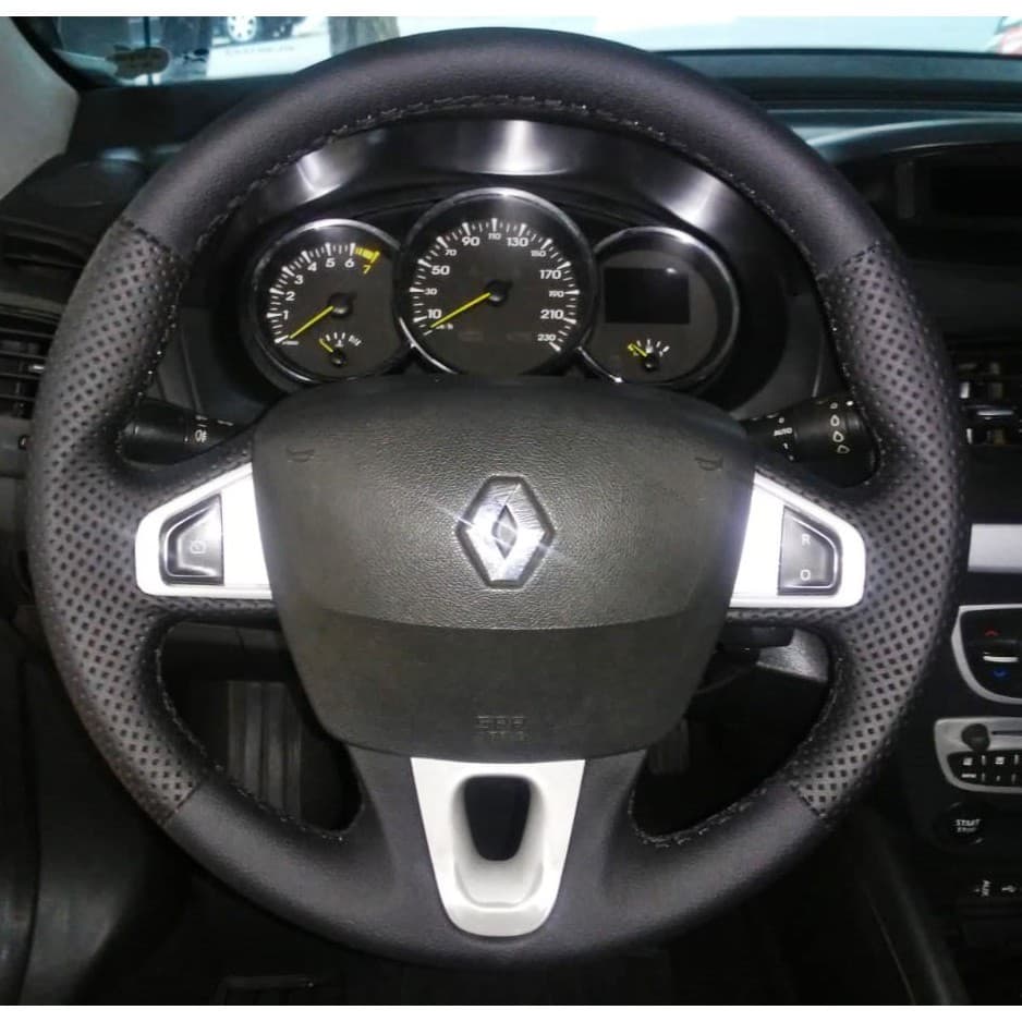 capa de volante costurada fluence