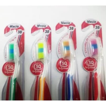 Escova de Dentes Macia SQ N°38 Uso Adulto