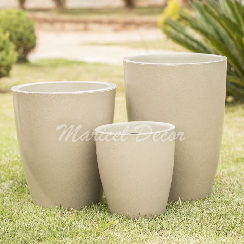Kit Conjunto 3 Vasos para plantas P+M+GG em Polietileno Coluna Redonda Lisa Luxo