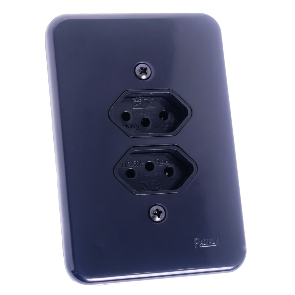Tomada Dupla 3 Pólos 20a Linha Pollar Black Radial