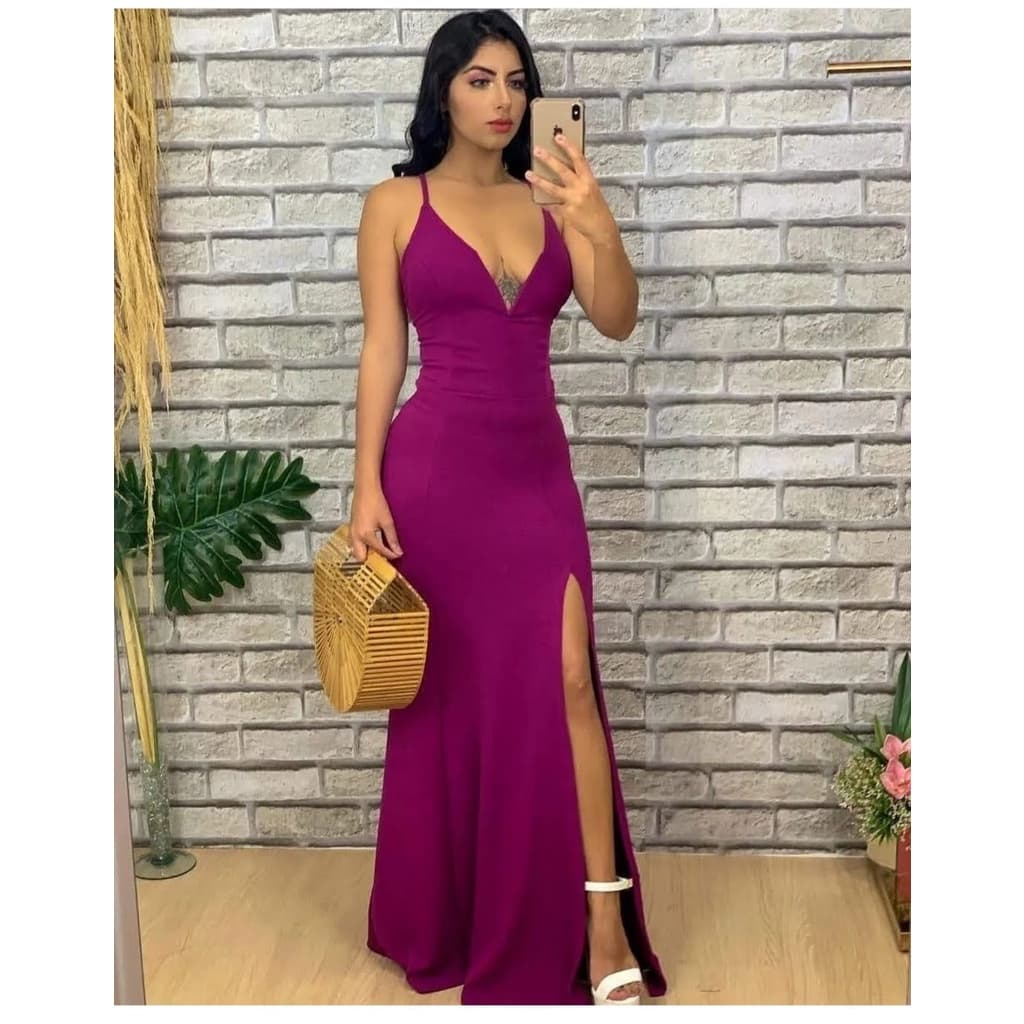 Vestido Longo Roupas Madrinha Moda Sereia Tecido Malha Crepe Liso Lurex com Brilho Modelo Decotado Decote Sensual