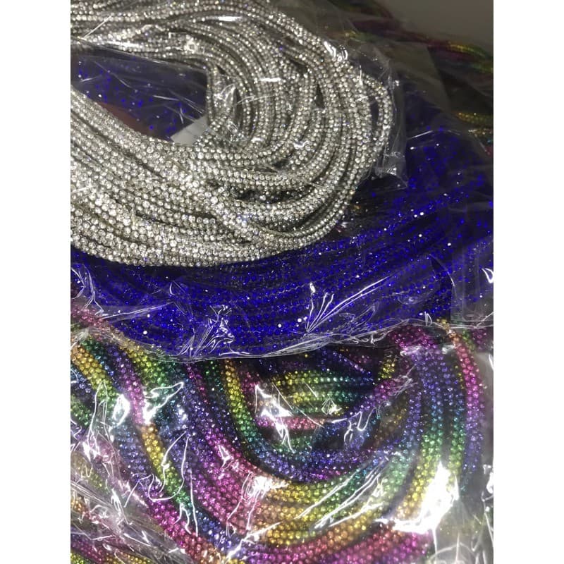 Tubo de strass