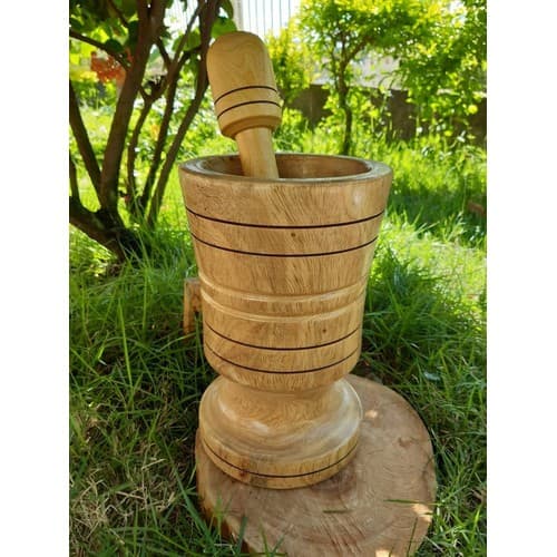 Pilão De Madeira Médio Fino Acabamento Trabalhado Artesanal