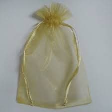 30 saquinhos de organza 9x12 dourado