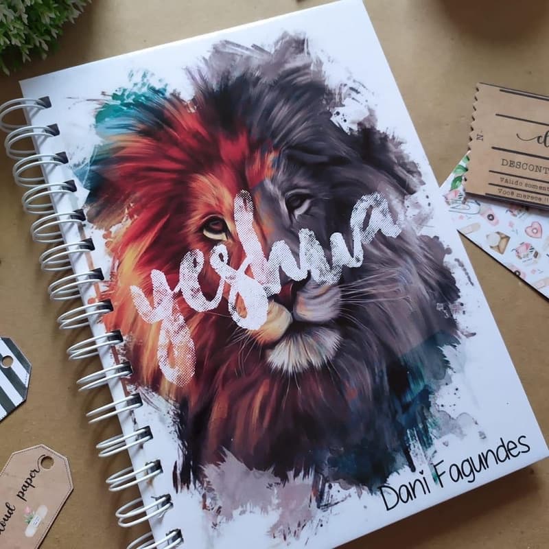 Caderno devocional Leão Yeshua personalizado