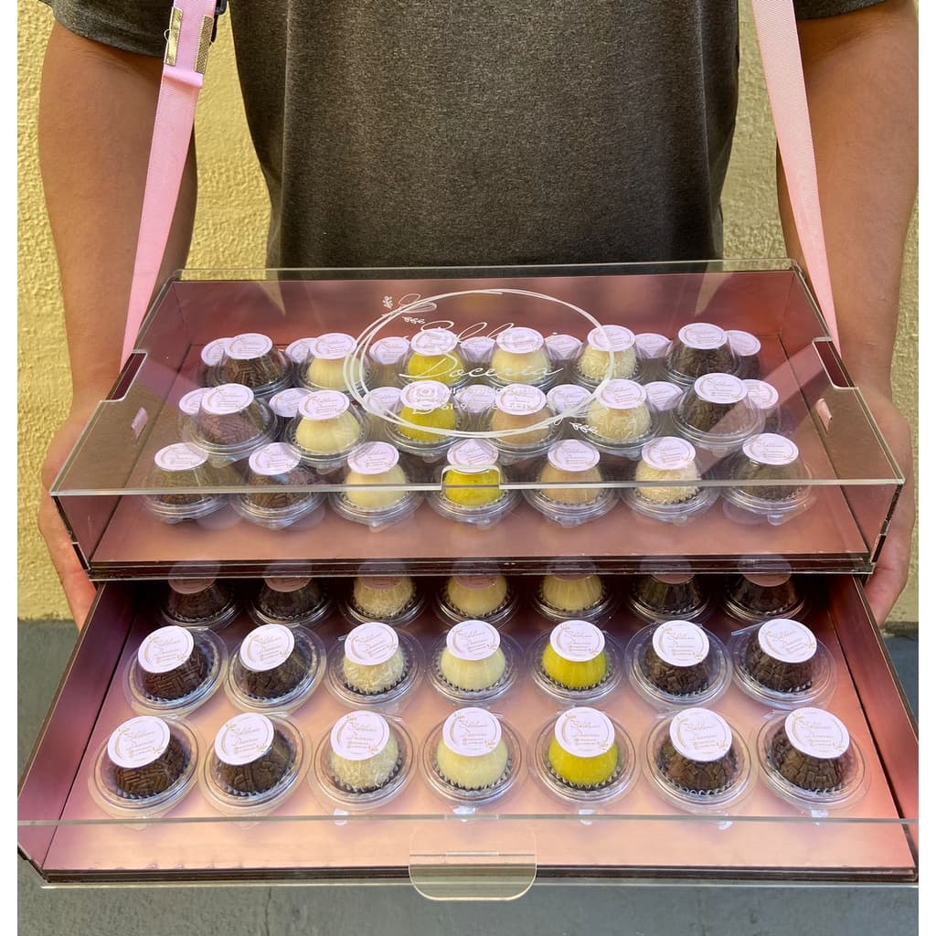 Expositor para doces Brigadeiro Gourmet Blister de andar com trava na gaveta