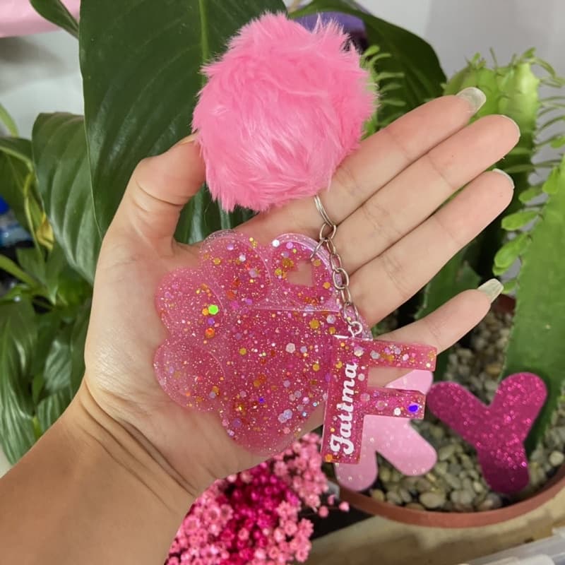 Chaveiro Com Letra + chaveiro Pata grande e pompom signo de brinde (opcional)