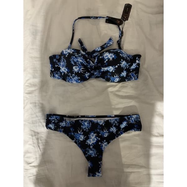 Conjunto biquíni com bojo florido GG