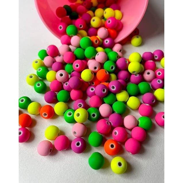 Miçanga emborrachada 8mm neon 200 peças reforçada