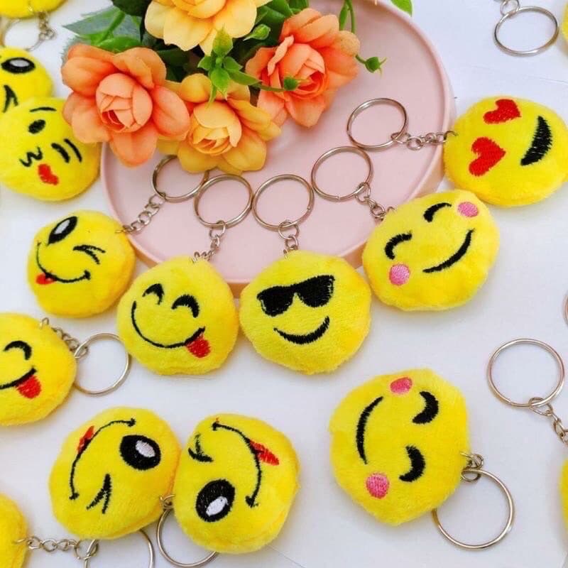 Kit 12Chaveiro Emoji Pelúcia /unidade/casa/carro/chave/mochila/chaveiro personalizado super fofinha