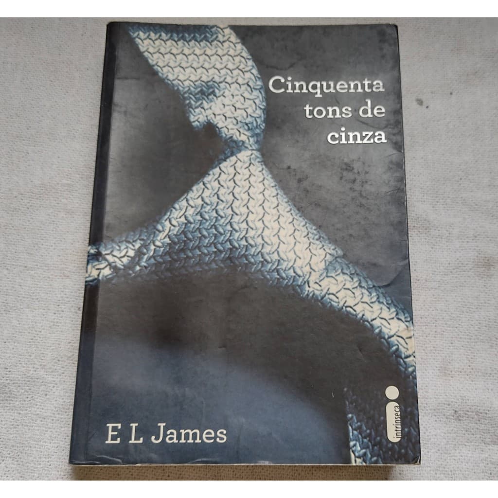 Livro - Cinquenta Tons De Cinza - E L James