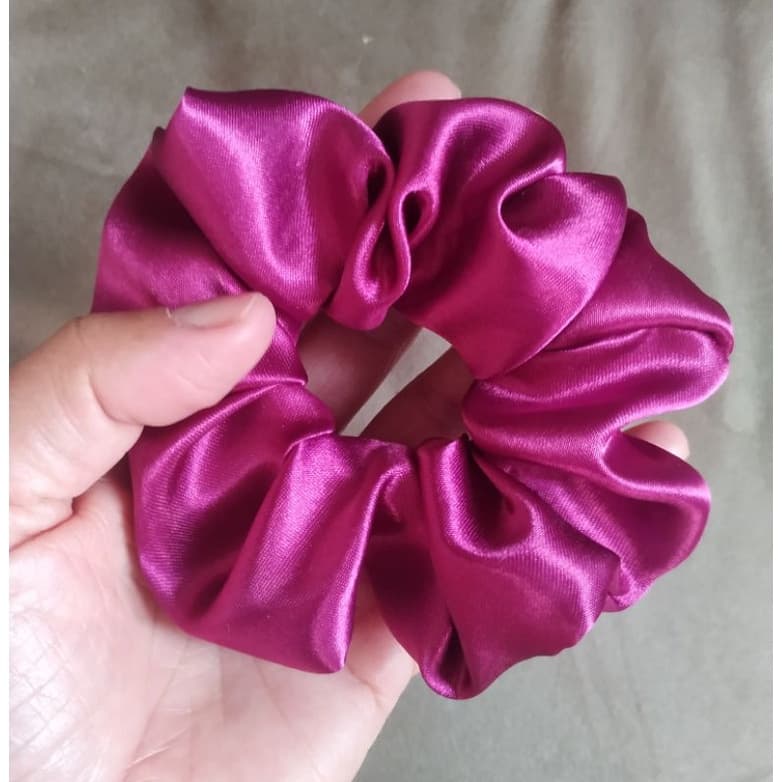 Scrunchies de Cetim hora do skin care verão Xuxas de Cetim rabicó amarrar cabelo lacinho dia das mães