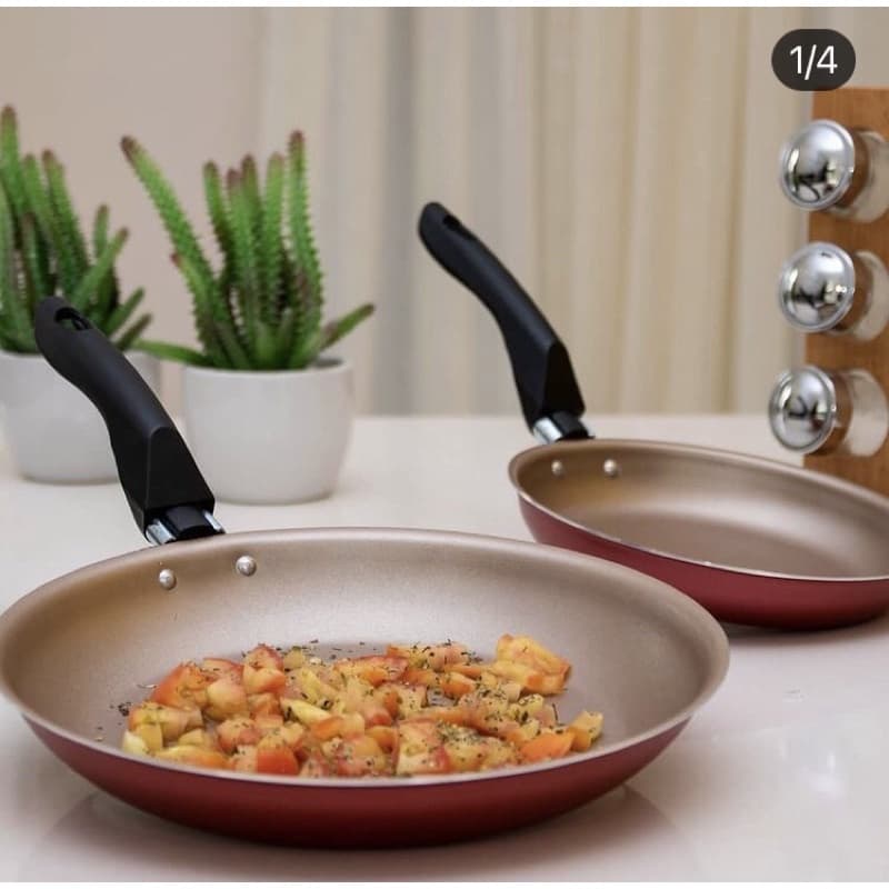 Conjunto de Frigideiras 3 peças Antiaderente com Espátula de Excelente qualidade.