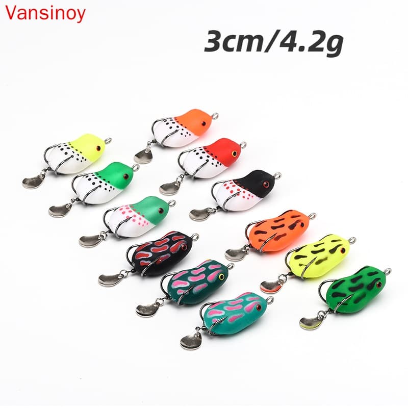 Nova isca de pesca Thunder Frog modificada 3 cm / 4,2 g Mini isca macia Ganchos duplos Isca artificial de rã de raio de água superior