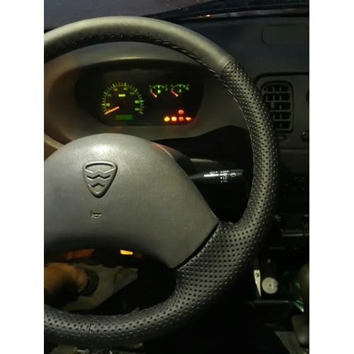 Capa De Volante Costurada Towner Junior E Effa