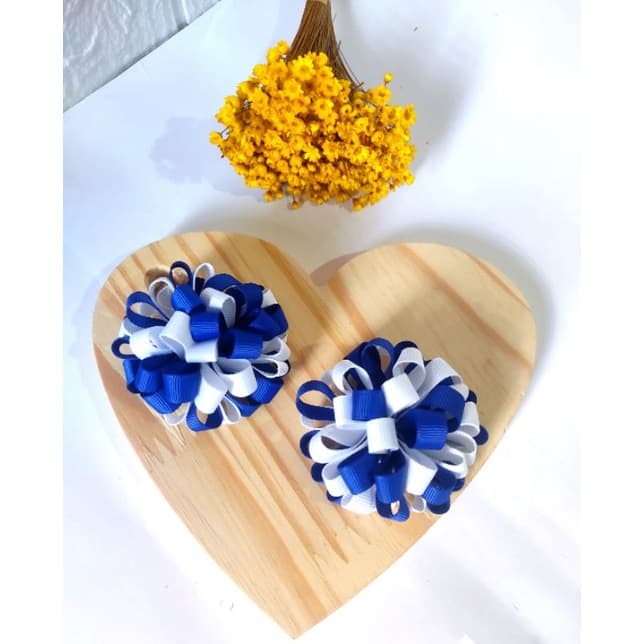 par de pompom de fitas, laço infantil,  acessório de cabelo, par de laços, cabelo criança