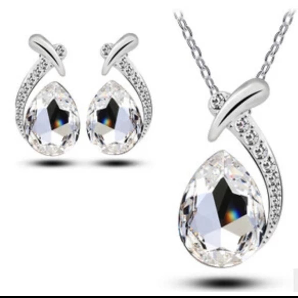 Conjunto de Colar e Brincos Formato de Gota com Pingente Cor Prata Presente para namorada Cristal