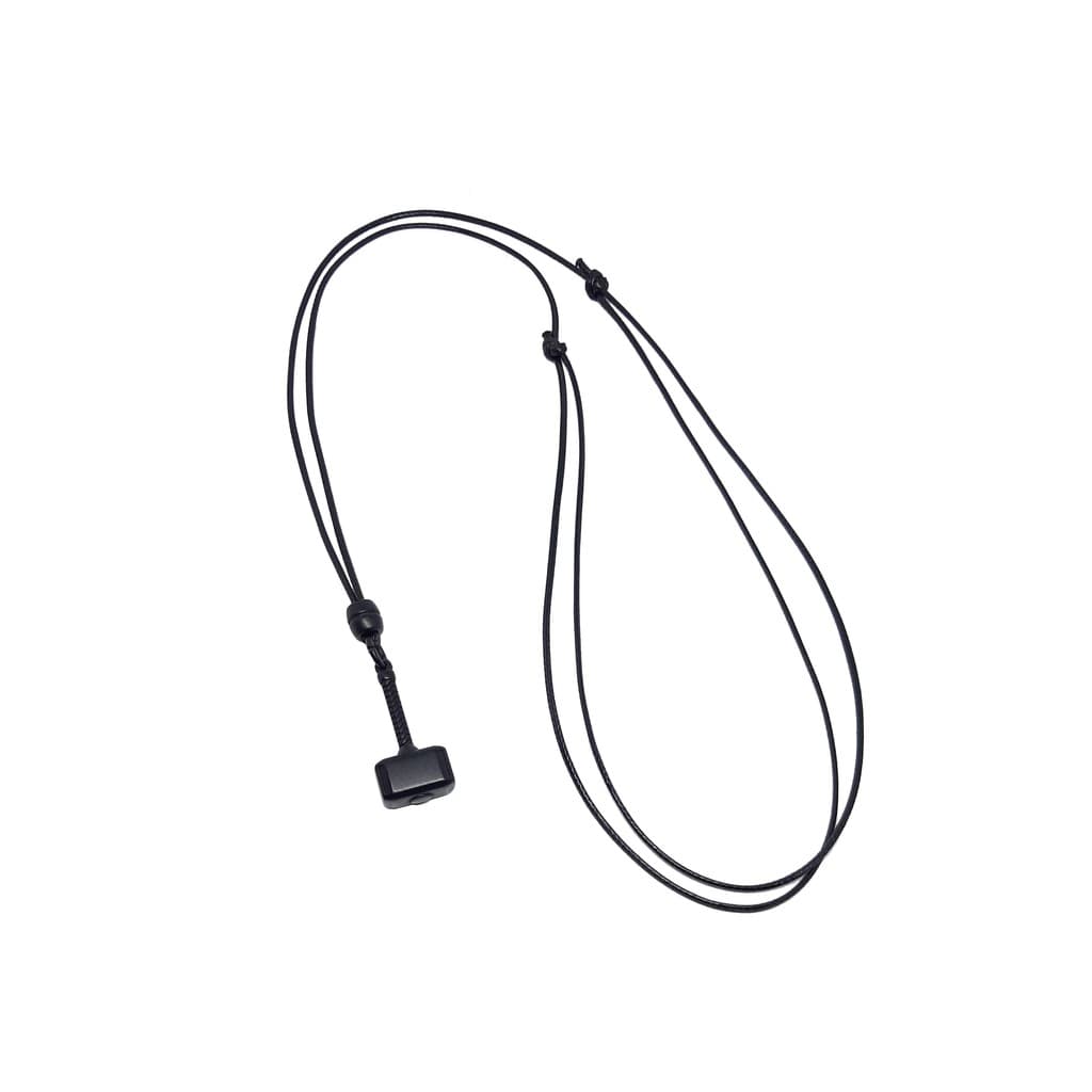 Colar Regulável Masculino Pingente Martelo Thor Fio Encerado Preto