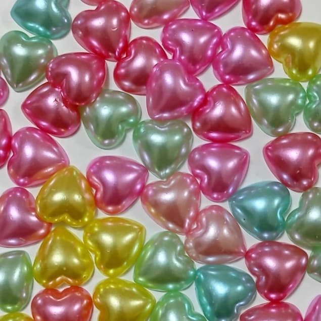 Meia Pérola de  Coração Colorido Claro Perolado12mm - Pacote com 50 peças Para colagem - planeta das artes