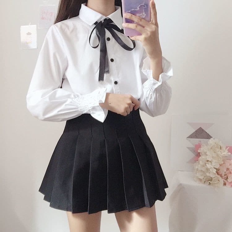 (Liu) Saia Pregueada Com Cal A De Septo A + Camisa Japonesa De Manga Comprida Com La O Branca, Terno Feminino Estolo C