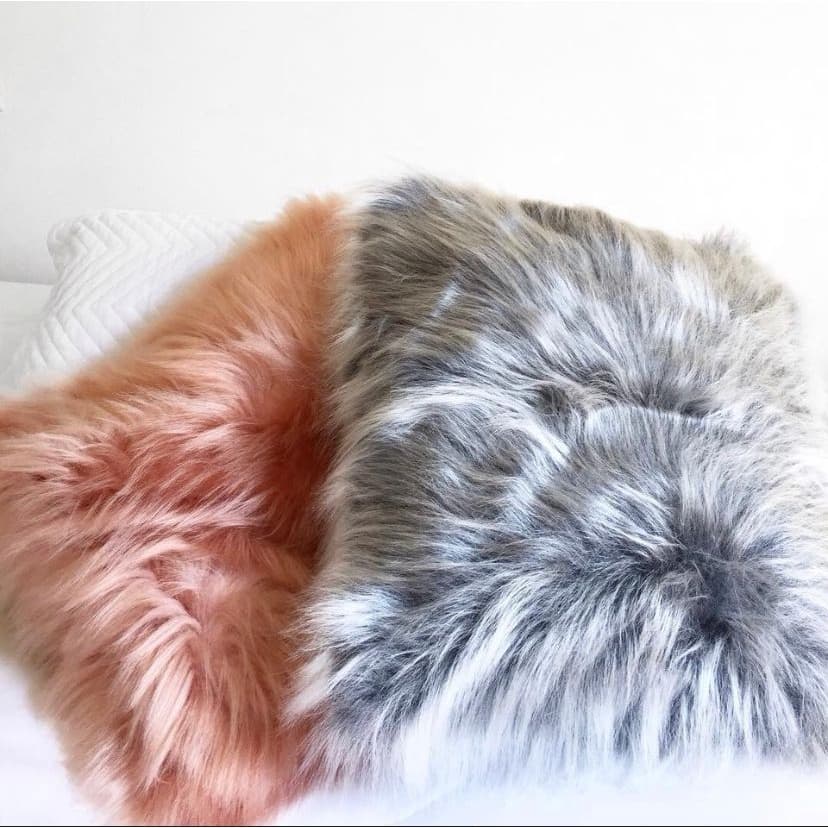 Capa De Almofada Pelúcia Pelo Alto 45cm X 45cm PROMOÇÃO