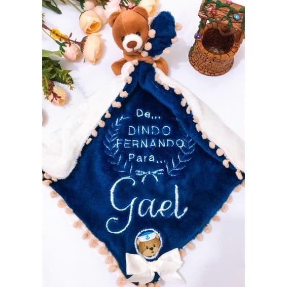 Naninha para bebê personalizada com nome e frase dedicatória
