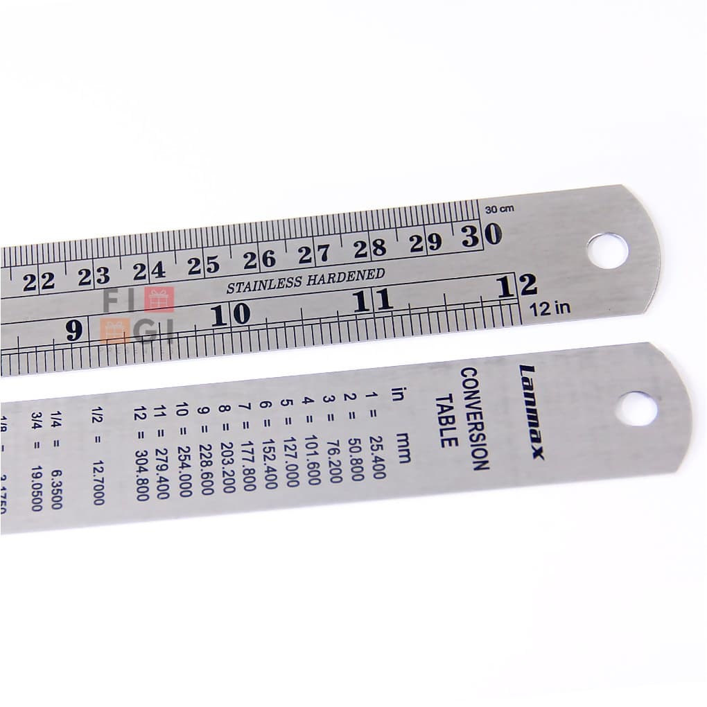 Régua De Aço 30 CM Com Métrica Em  Centímetros E Polegadas Lanmax