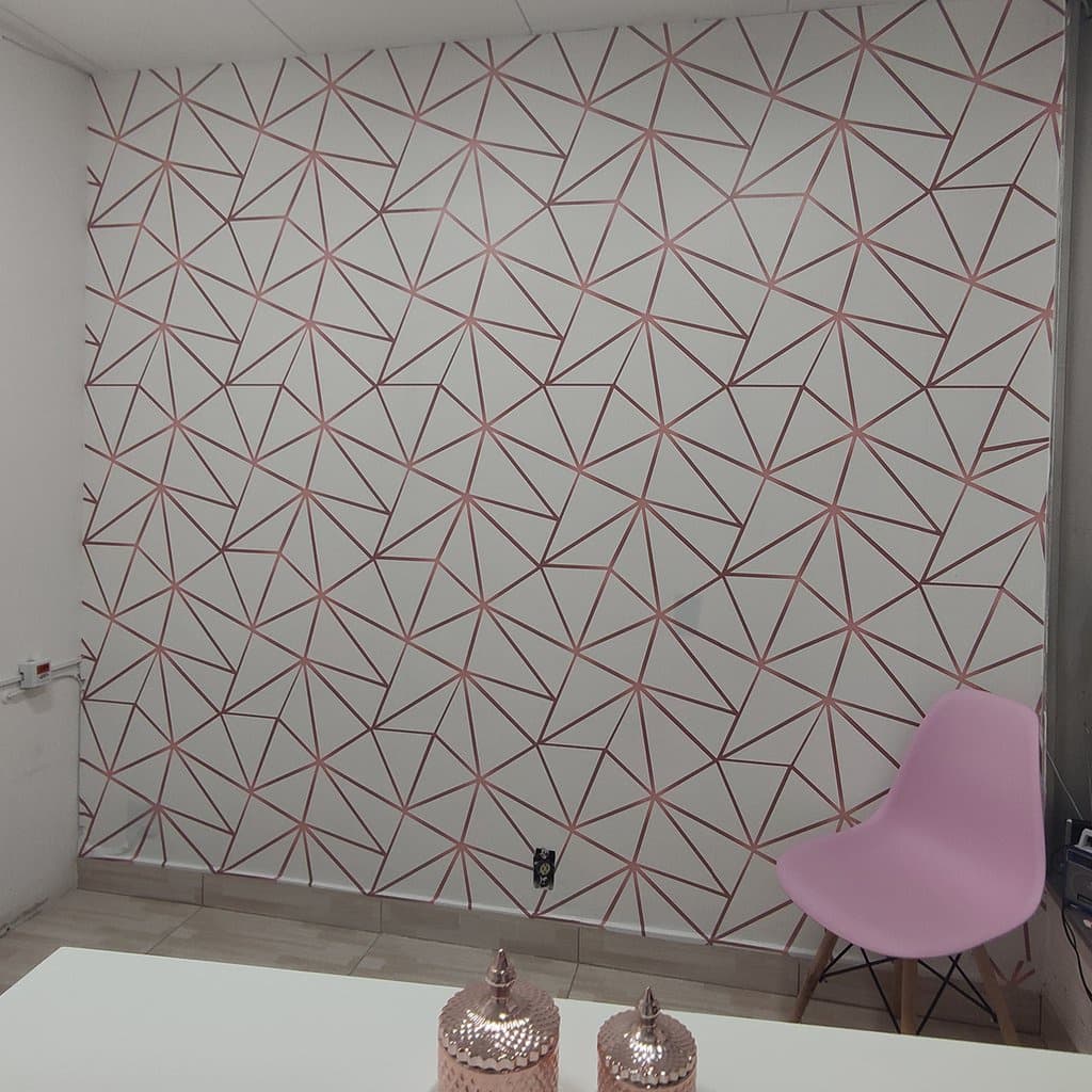 Papel de Parede Adesivo Geométrico Triângulo Zara Rose Gold e Branco