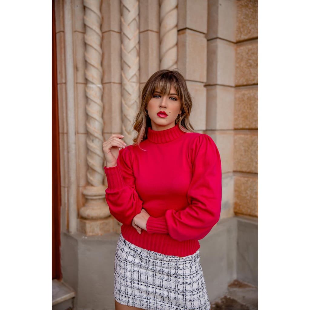 blusa de tricot gola alta manga bufante