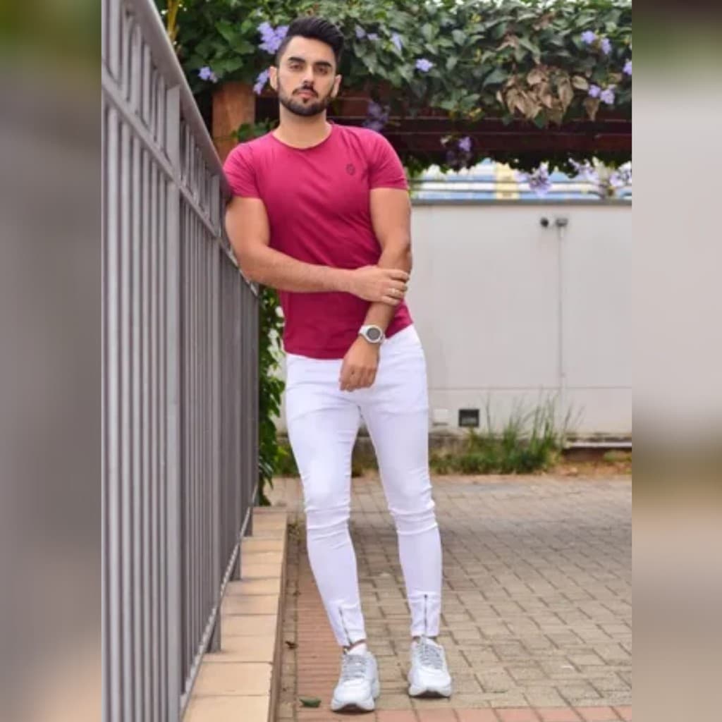 CALÇA JEANS MASCULINA SKINNY ZÍPER NA BARRA JUSTA NO CORPO
