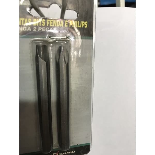 Pontas Bits longas com 2 pcs fenda e Philips para uso em  Parafusadeiras e só encaixar e apertar os parafusos