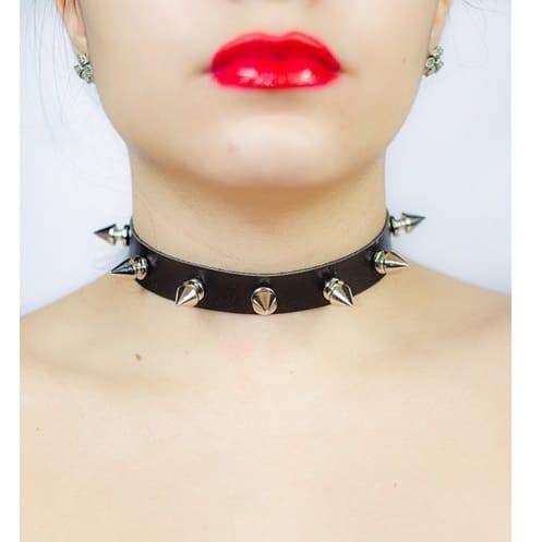 Choker Gargantilha SPIKES em Couro Sintetico Punk Rock Cosplay