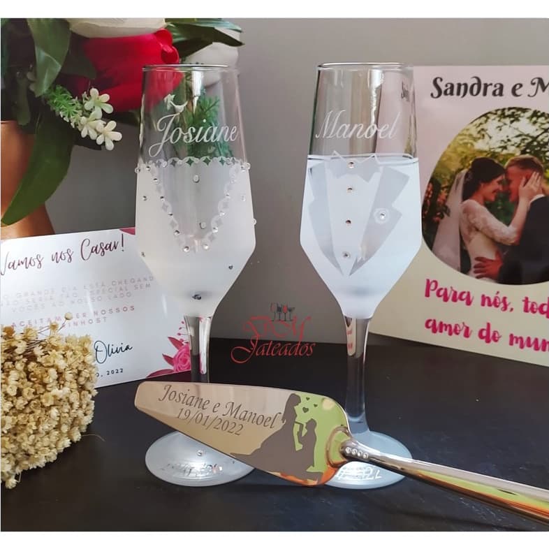 Kit Par De Taças E Espátula Personalizadas Casamento Noivado