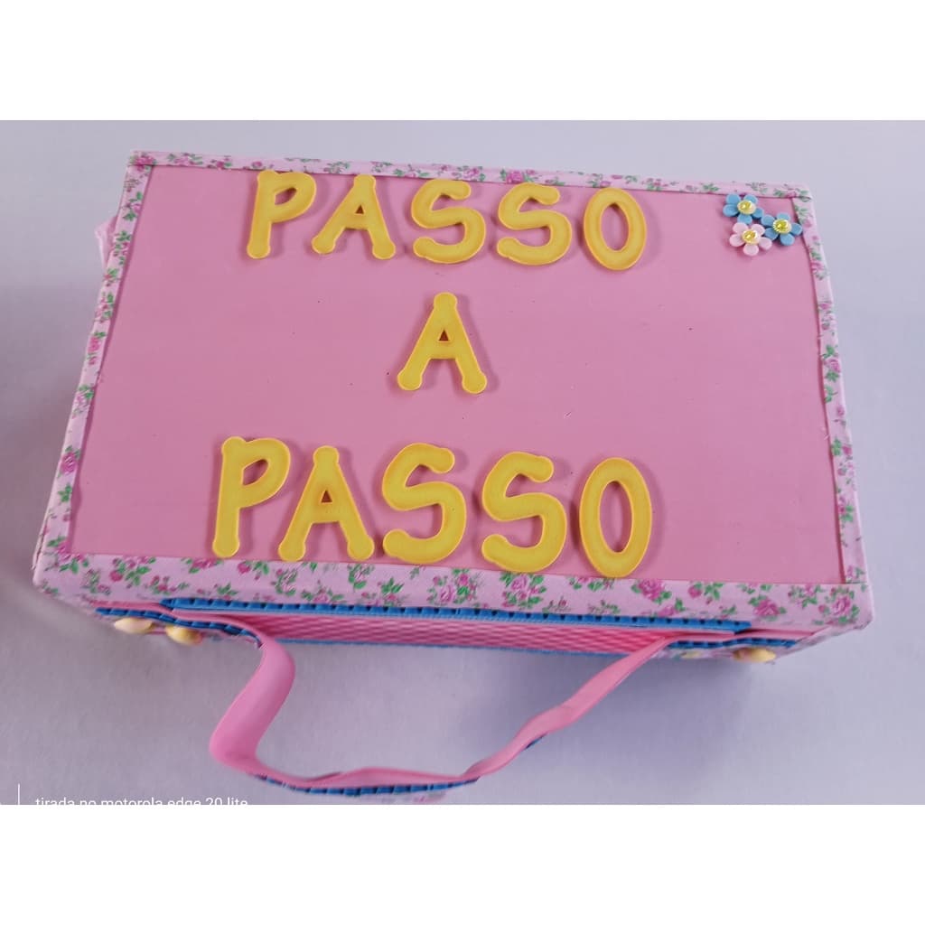 Jogo pedagógico Passo a passo acompanha maleta decorada e.v.a./Recurso Pedagógico/Consciência Fonológica/Alfabetização/Educação Infantil