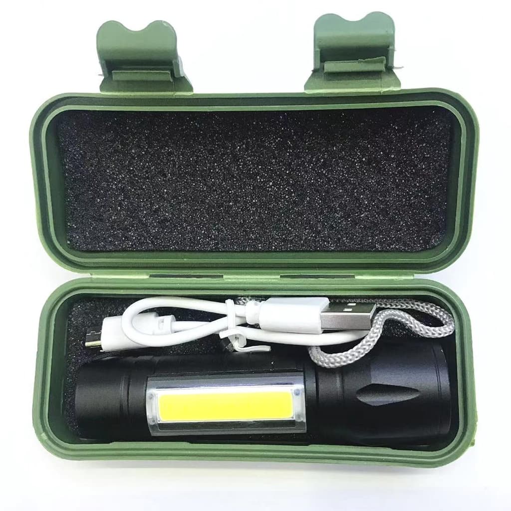 Lanterna Recarregável Para Exterior Camping/ Pesca/ Aventura Com Zoom Portátil Led Preto Prova d' Água