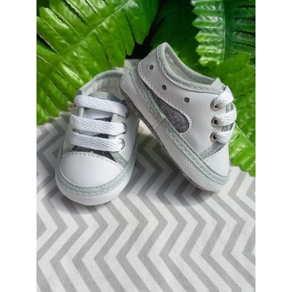 sapatinho para bebê cinza com branco estiloso tênis bebe recém-nascido menino calçado infantill