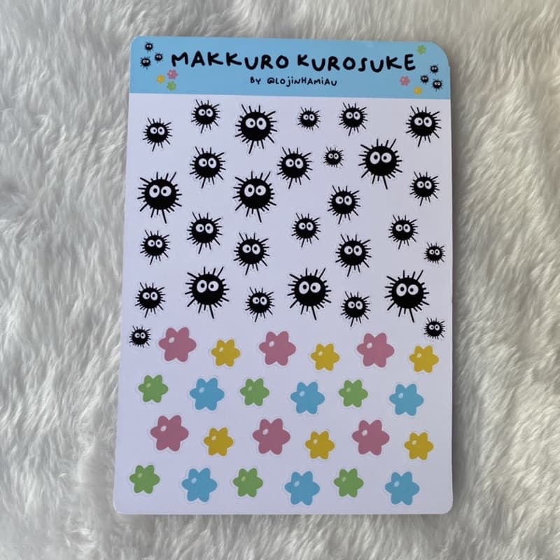 Cartela de adesivos Studios Ghibli Totoro/ Chihiro/ Makkuro kurosuke/ 2 Cartelas de adesivos Studios Ghibli