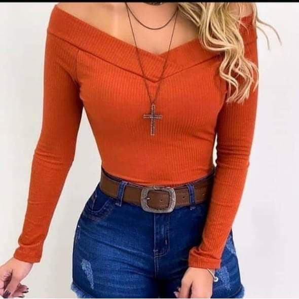 Blusa ombro a ombro  com bojo ciganinha manga longa promoção