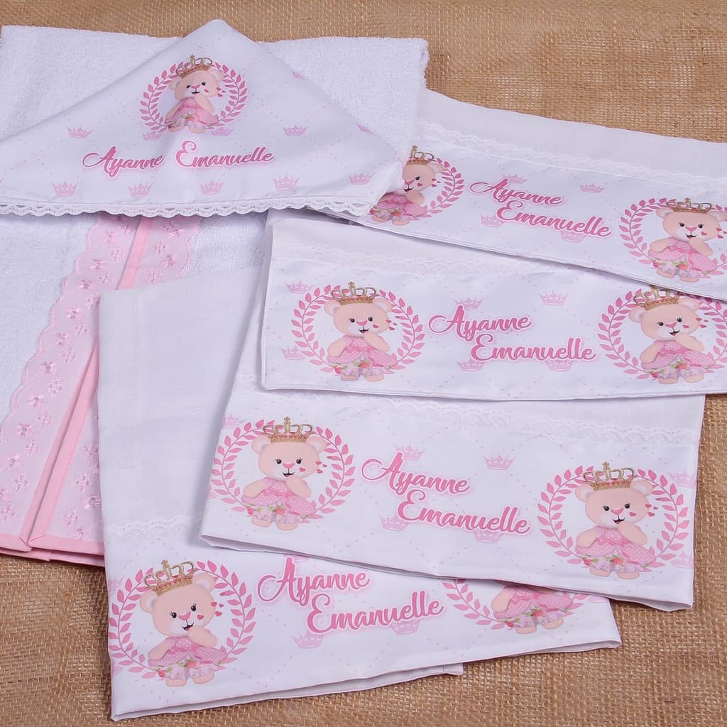 Kit 1 Toalha Capuz forrada + 2 fraldas ombro + 2 fraldas boca personalizadas em estampa