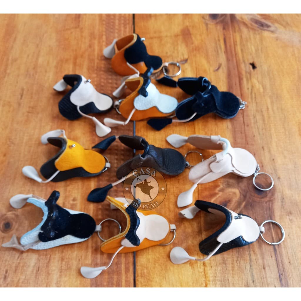 Chaveiro Sela Em Miniatura Para Cavalo Em Couro Kit Com 10 Unidades