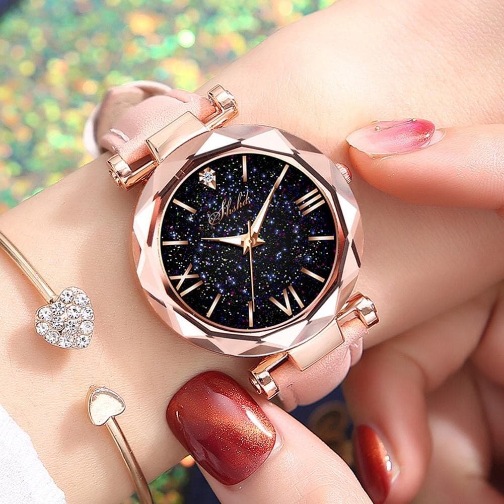 Relógio Feminino com Visor Céu Estrelado Números Romanos e Pulseira de Couro dia dos namorados